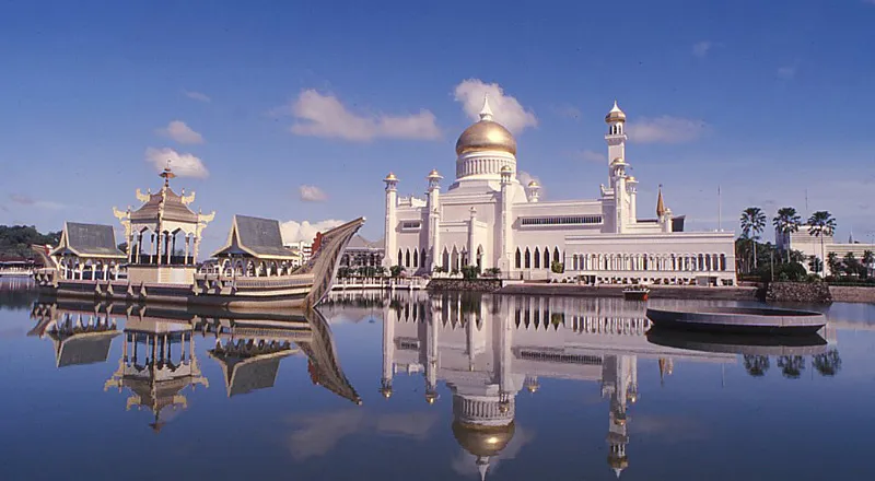 Sultan Omar Ali Saifuddien Mosque