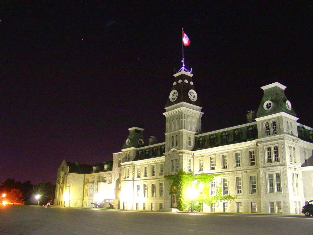 Collège militaire royal du Canada (Royal Military College of Canada) — Institution photograph
