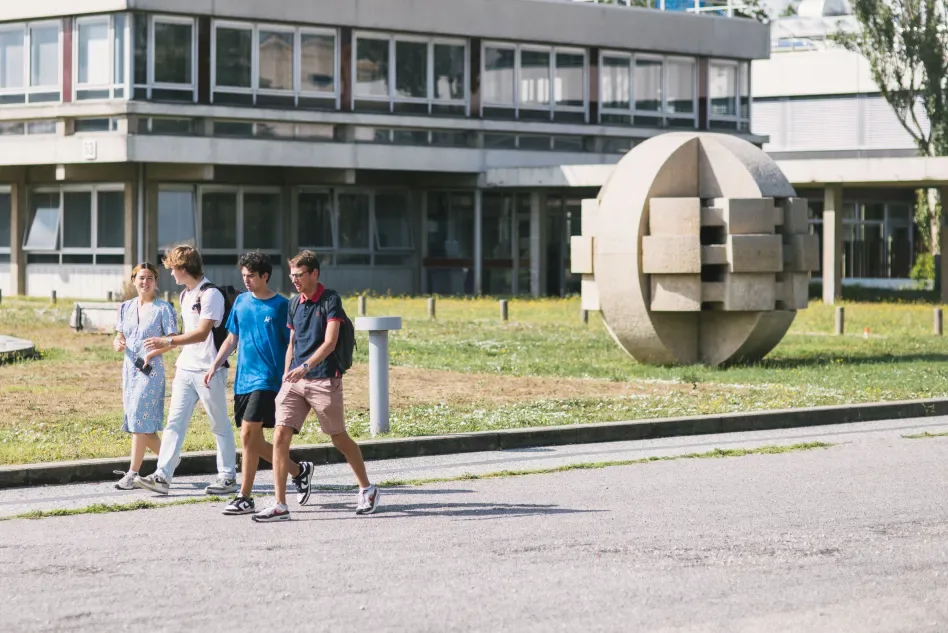 Central School of Lyon — Institution photograph