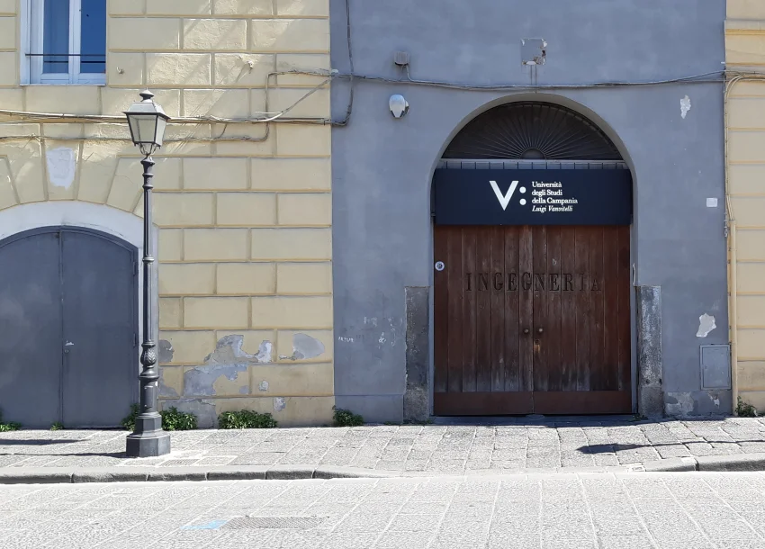 Seconda Università degli Studi di Napoli (University of Naples II) — Institution photograph