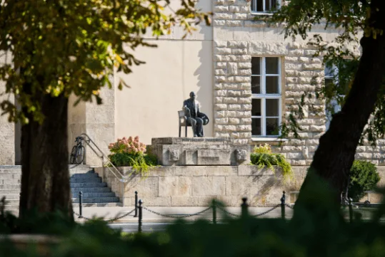 Uniwersytet Ekonomiczny w Poznaniu (Poznan University of Economics) — Institution photograph
