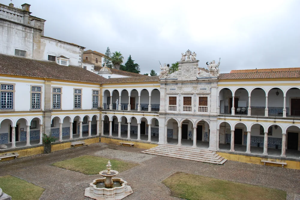 University of Evora — Institution photograph